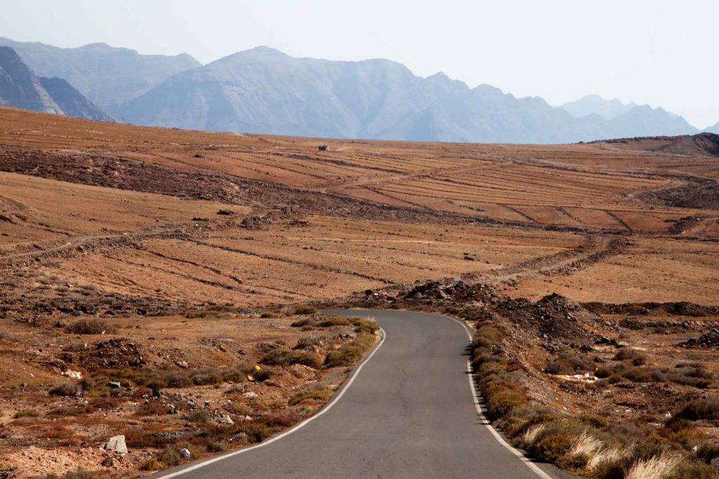 Ctra-Paisaje-Árido_Sardina-del-Norte-saturado